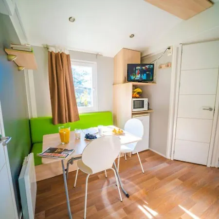 Mobil Confortable - 4 Pers. - Api-1-52-2189 营地 巴拉吕克莱班